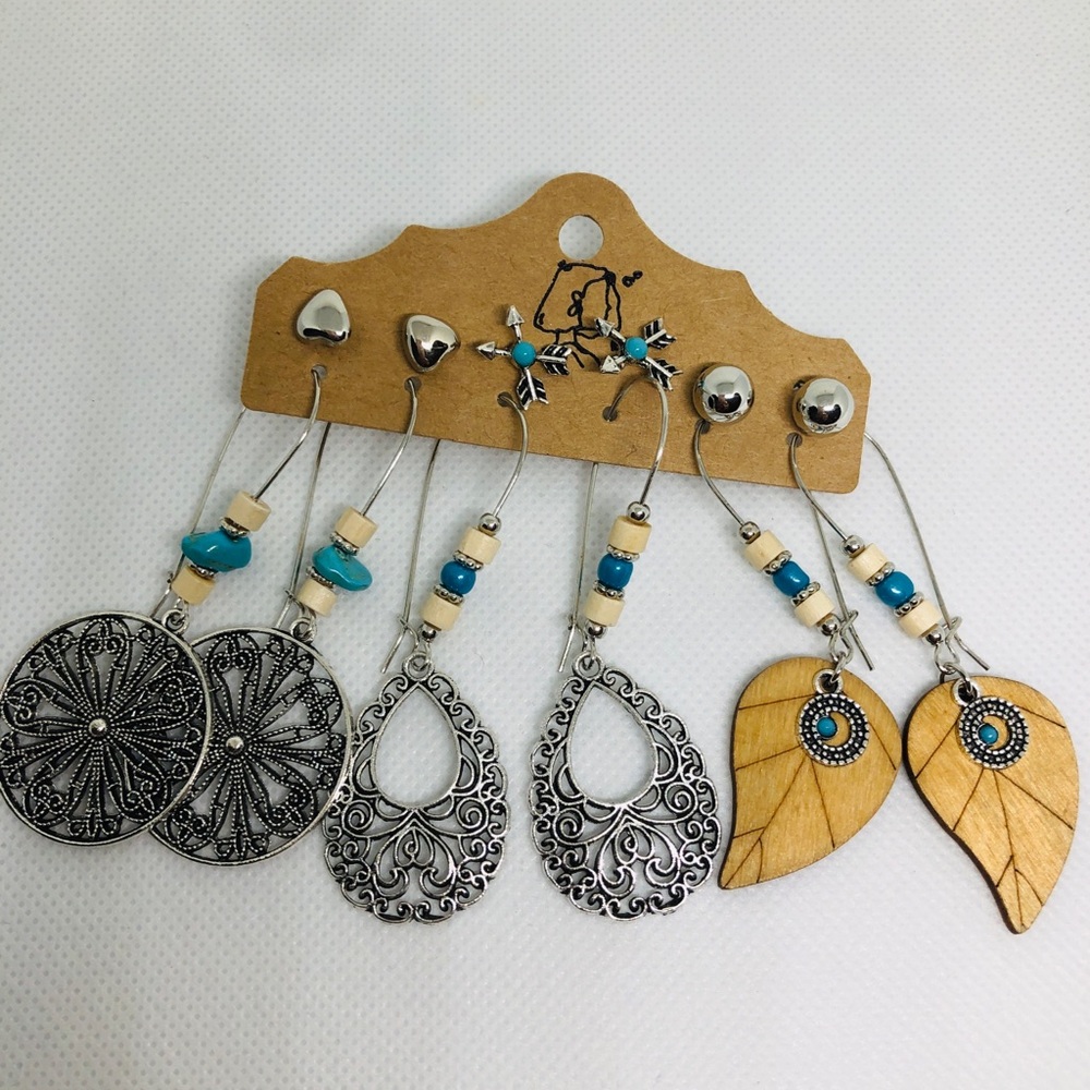 Silver and Gold Tone Earrings Set